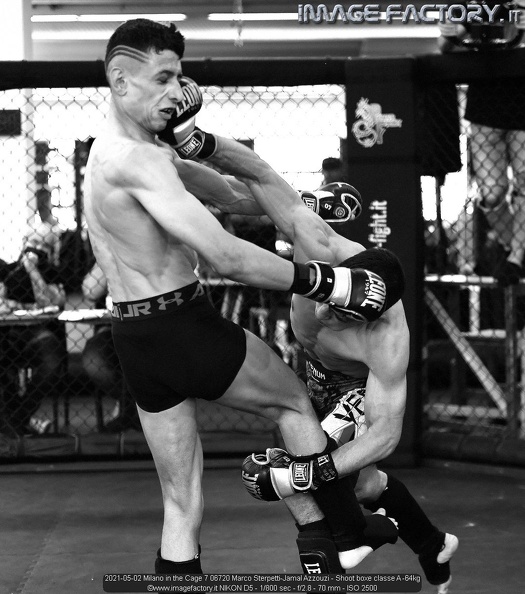 2021-05-02 Milano in the Cage 7 06720 Marco Sterpetti-Jamal Azzouzi - Shoot boxe classe A -64kg.jpg